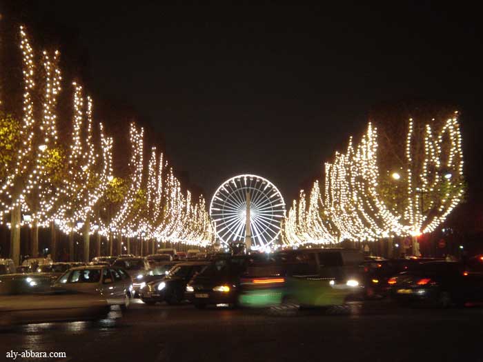 Paris : Avenue des Champs-Elysées et la place de la Concorde