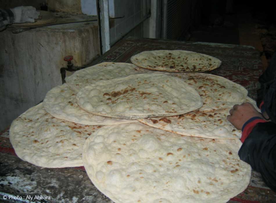 Syrie - pain étendu - pain traditionnel -  أرغفة الخبز المشروح ـ الحسكةـ ـ سوريا