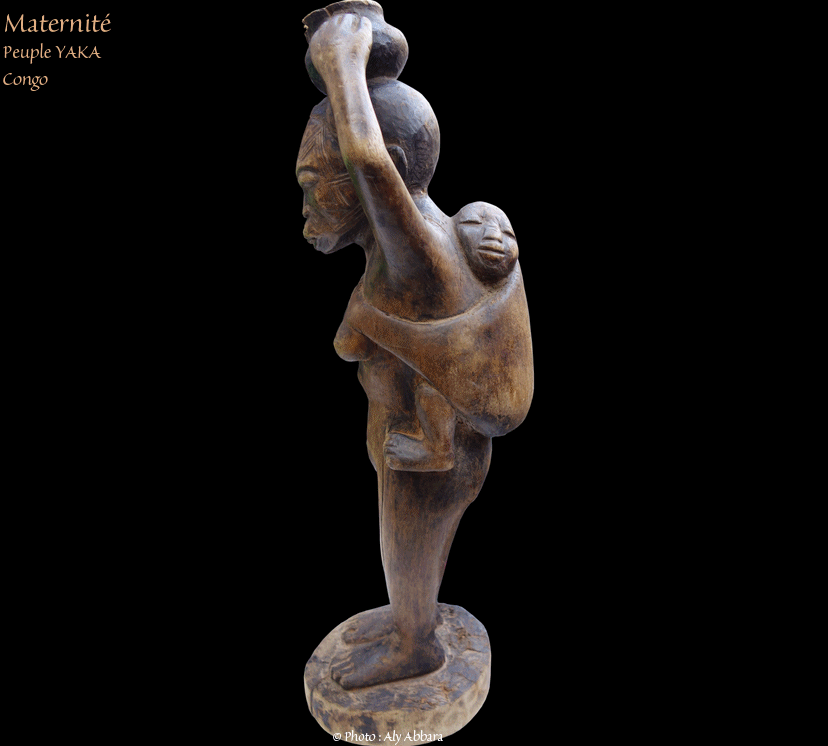 Art africain - Yaka - Congo - Maternité -  الفن الأفريقي ـ شعب الياكا ـ كونكو تمثال -الأُمومة
