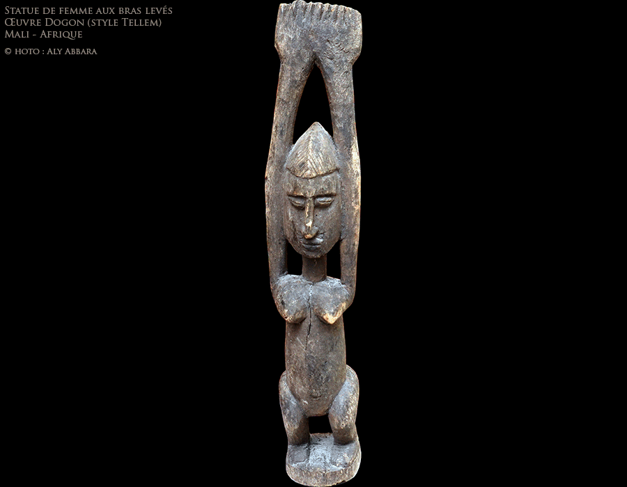 Art africain - Statue féminine - femme aux bras levés - - Style Tellem - Peuple Dogon - Mali