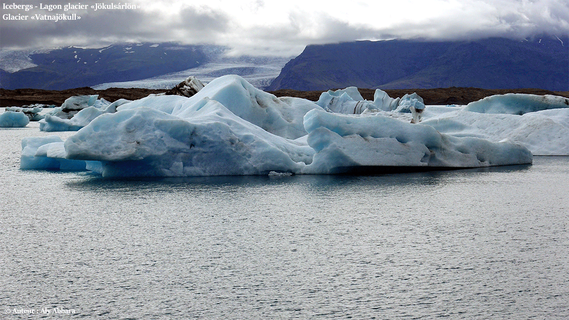 Glacier Vatnajokull - Au pied d'une de languette du glacier - Islande