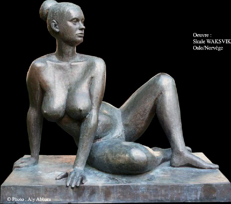 Œuvre du sculpteur norvégien : Skule WAKSVIK - Un jardin public - Oslo : Norvège