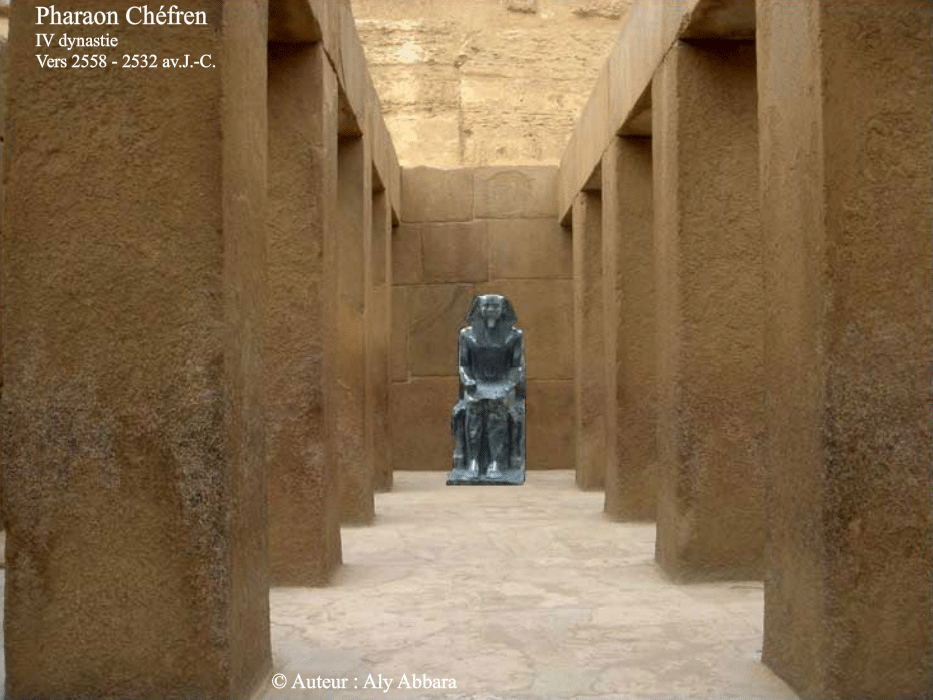 une des cinq statues de Chéfren trouvées dans le temple bas (ou de la vallée) de son complexe funéraire (placée virtuellement à sa place normale)